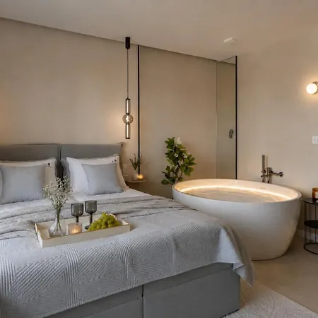 Bubble - Jacuzzi In The & Parking By Lion Appartement