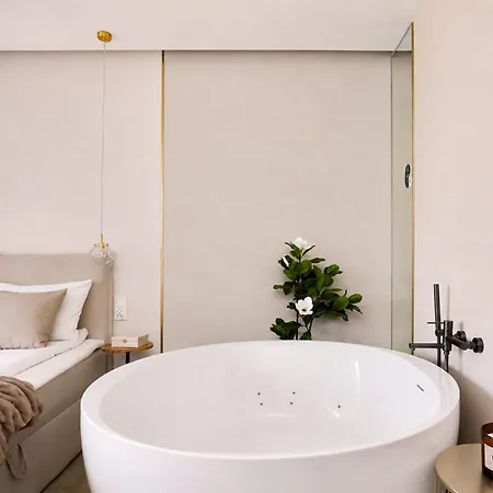 Bubble - Jacuzzi In The & Parking By Lion * 格但斯克